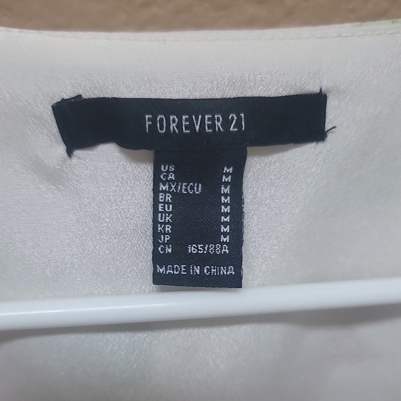 Forever 21 Floral Ruffle Mini Dress 🌸 - Picture 5 of 7